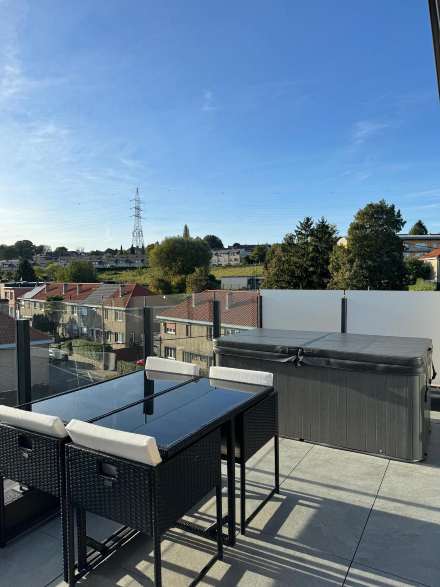 Liege Luxe & Jacuzzi Sous Les Etoiles Apartment Saint-Nicolas  Exterior photo